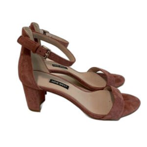 Nine West blush pink ankle strap block heel sandals size 9